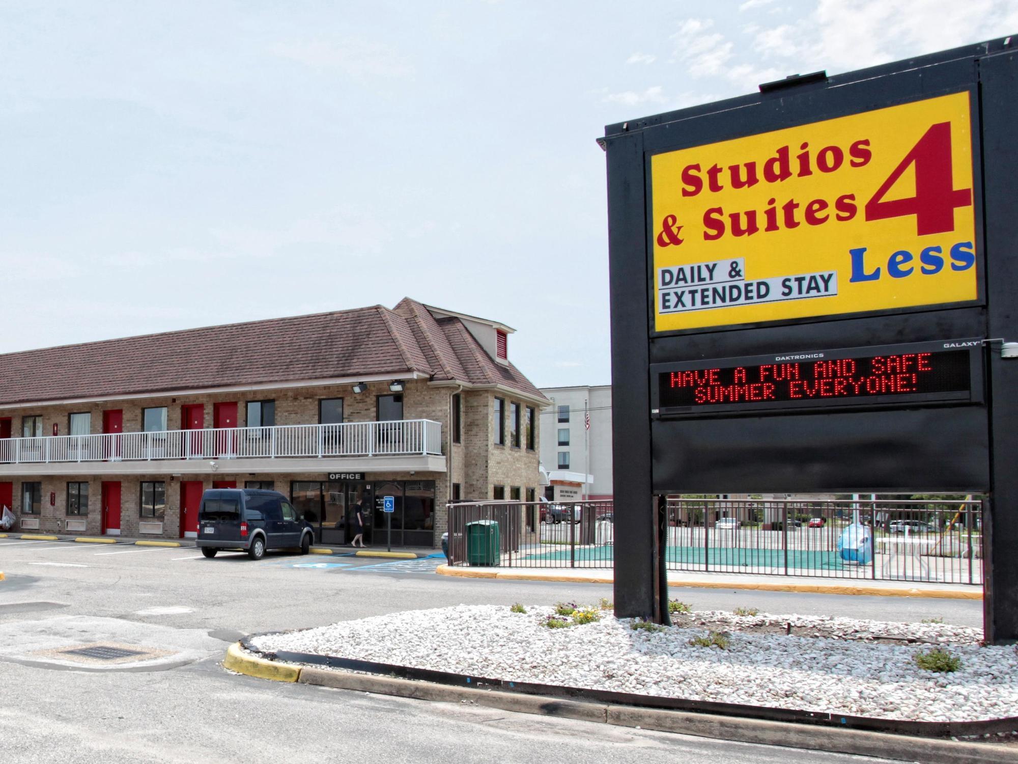 Studios And Suites 4 Less Battlefield Blvd Τσέσαπικ Εξωτερικό φωτογραφία